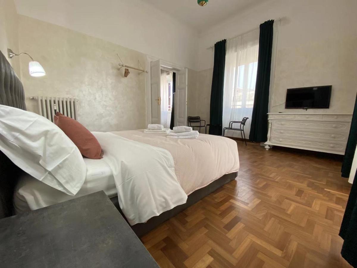 Апартаменты Cavour 44616 Рим Экстерьер фото